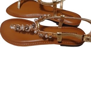 Marabella pearl rhinestone t strap sandals size 7